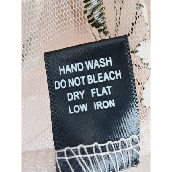 Haute Monde Sheer Embroidered Floral Top Short Sleeve Size Large - Picture 10 of 11